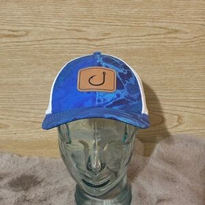 Avid performance hat